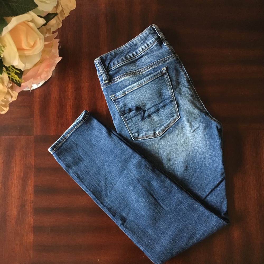 American Eagle Dark Wash Jeans